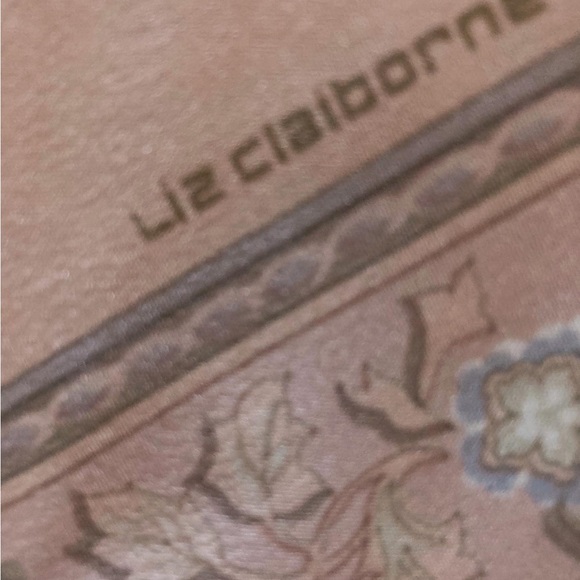 Liz Claiborne delicate vintage scarf - Picture 3 of 10